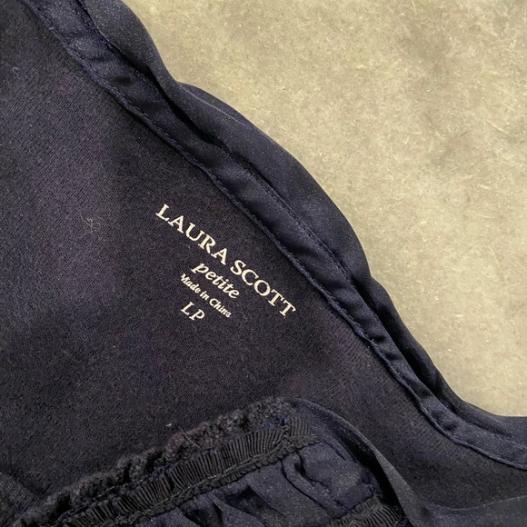 Laura Scott Size LP Navy Blue 3/4 Sleeve V Neck Top Satib Embroidered Trim - Picture 11 of 12